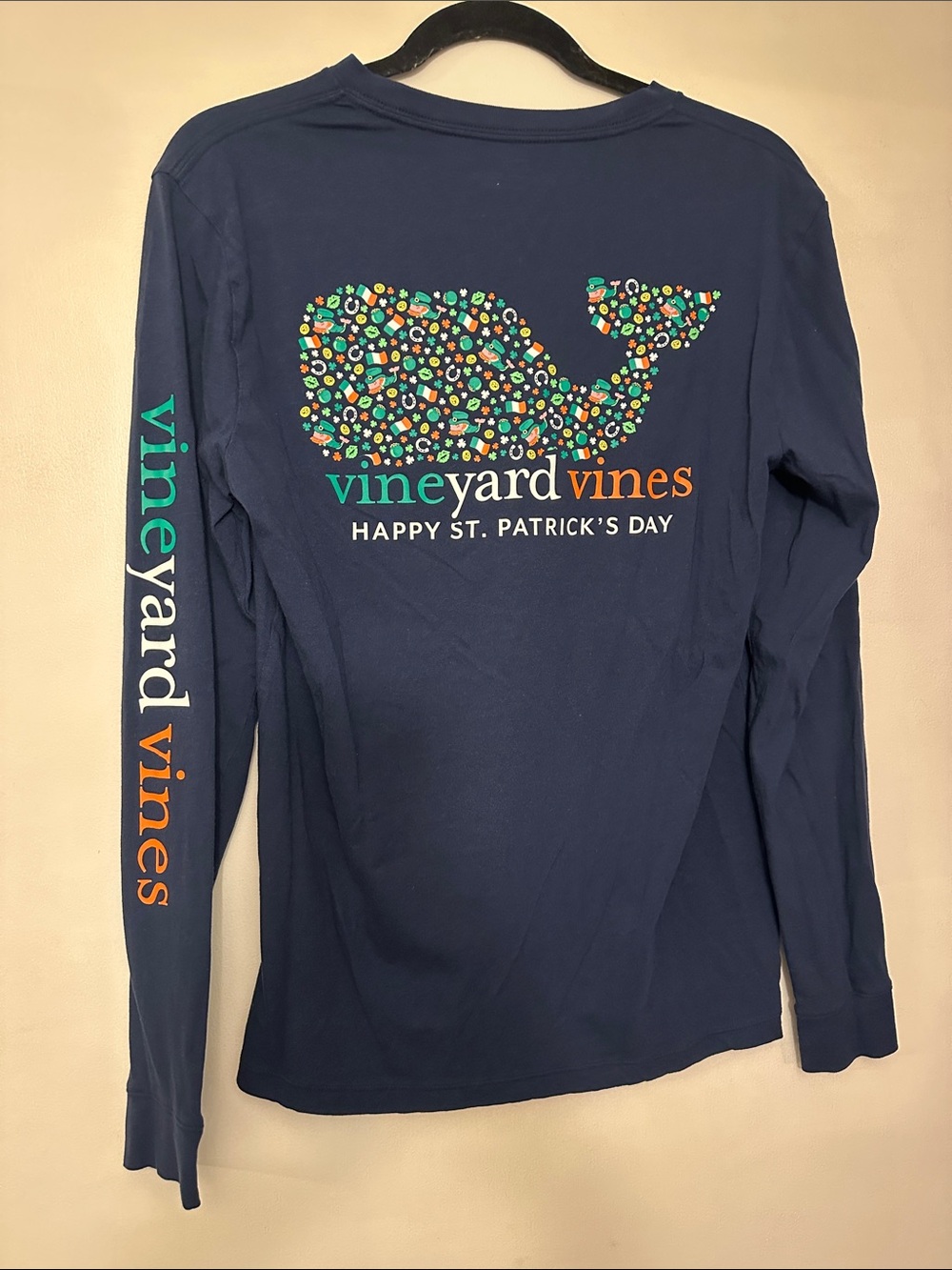 Vineyard Vines Navy St Patrick’s Day Long-Sleeve Pocket Tee with Whale Patch
